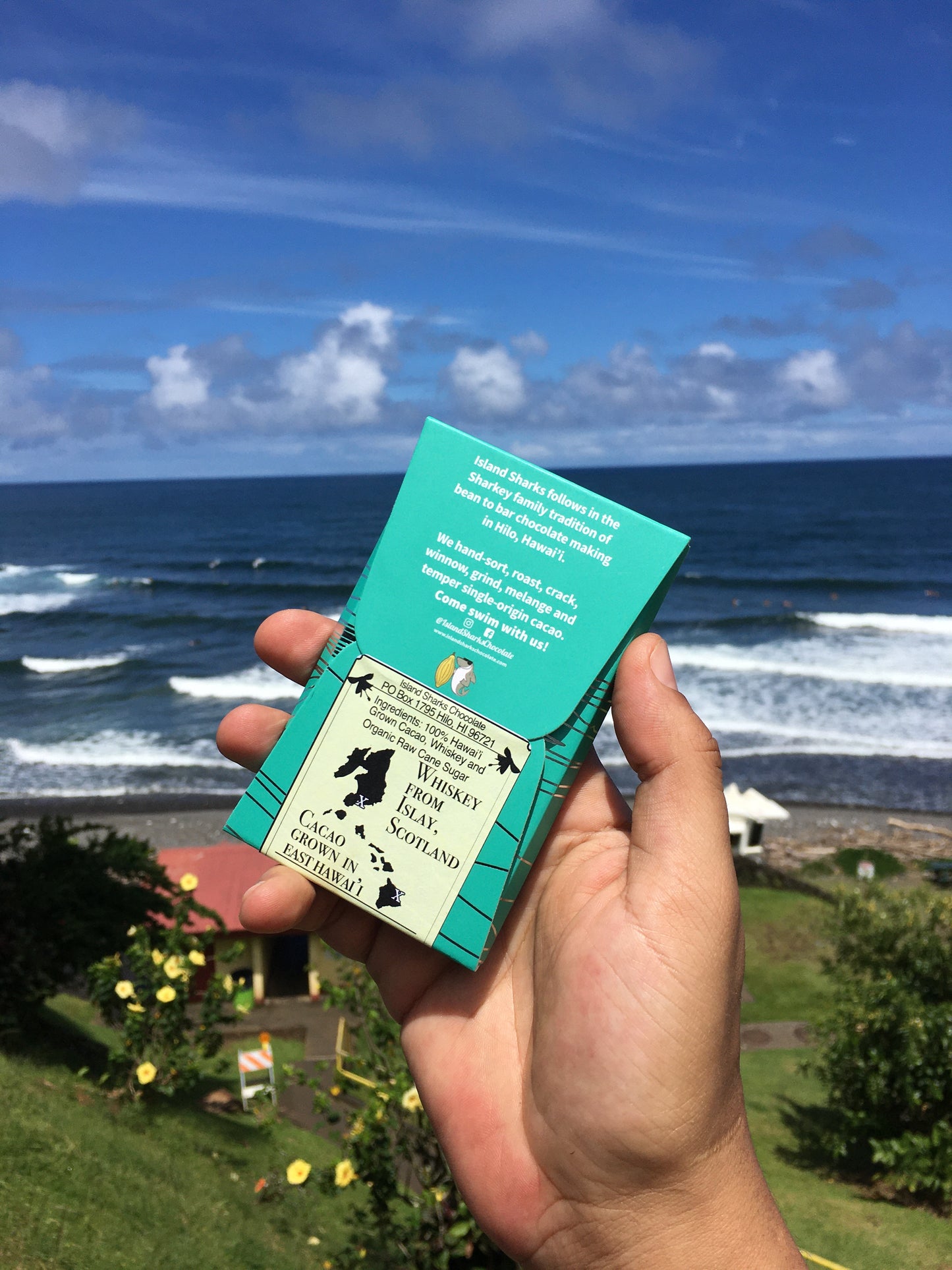 Laphroaig 10-Year Scotch-Whiskey 71% Infused Hawaiian Dark Chocolate Bar Cocktail